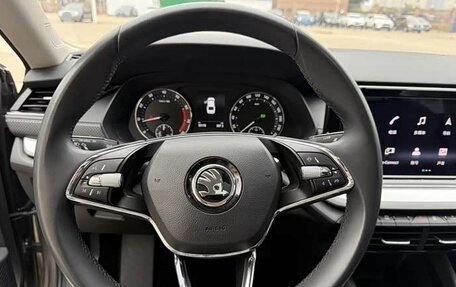 Skoda Octavia IV, 2021 год, 2 290 000 рублей, 10 фотография