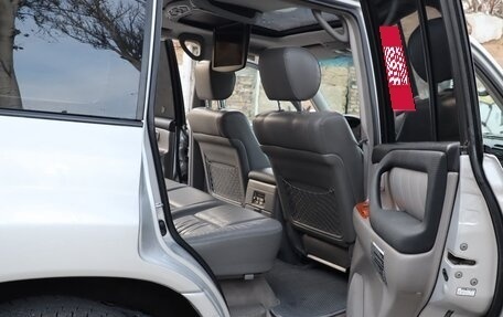 Toyota Land Cruiser 100 рестайлинг 2, 2006 год, 2 700 000 рублей, 35 фотография