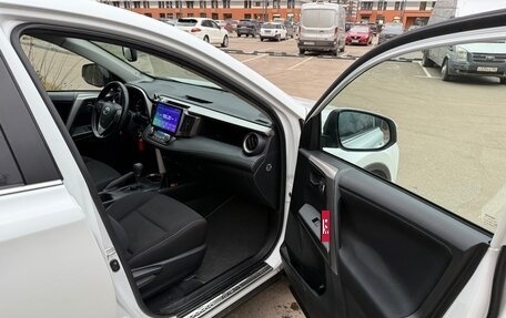 Toyota RAV4, 2018 год, 2 400 000 рублей, 7 фотография