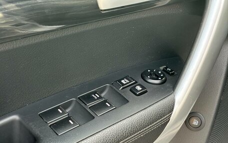 KIA Sorento II рестайлинг, 2010 год, 1 000 000 рублей, 28 фотография