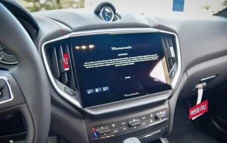 Maserati Ghibli, 2024 год, 11 900 000 рублей, 30 фотография