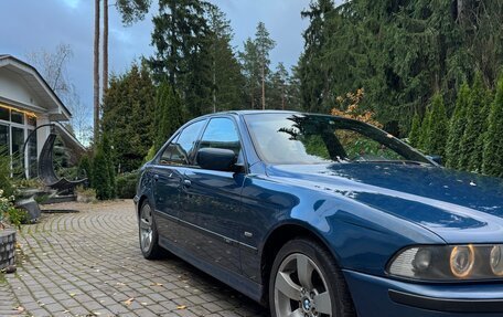 BMW 5 серия, 2002 год, 800 000 рублей, 1 фотография