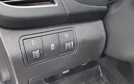 Hyundai Solaris II рестайлинг, 2012 год, 680 000 рублей, 12 фотография