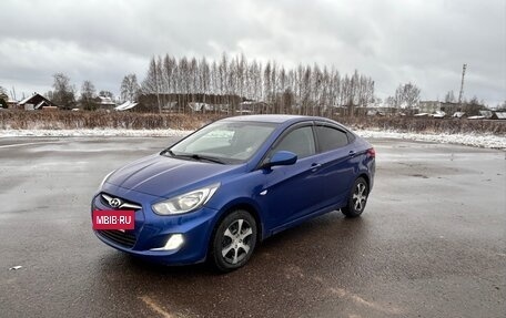Hyundai Solaris II рестайлинг, 2012 год, 680 000 рублей, 2 фотография
