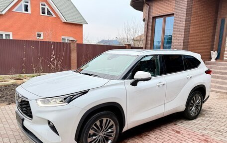 Toyota Highlander, 2025 год, 5 600 000 рублей, 4 фотография