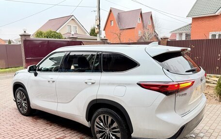 Toyota Highlander, 2025 год, 5 600 000 рублей, 5 фотография