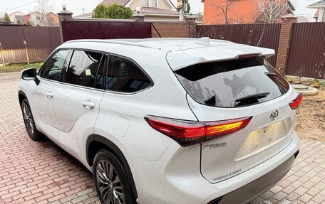 Toyota Highlander, 2025 год, 5 600 000 рублей, 6 фотография