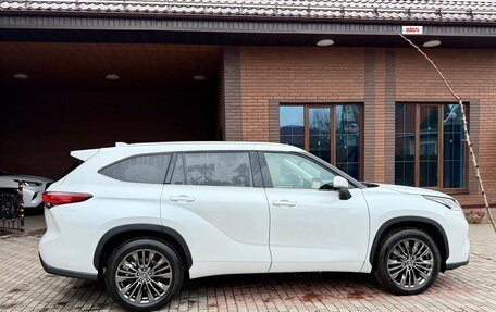 Toyota Highlander, 2025 год, 5 600 000 рублей, 10 фотография