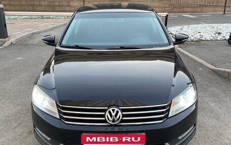 Volkswagen Passat B7, 2012 год, 970 000 рублей, 3 фотография