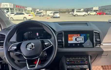 Skoda Karoq I, 2022 год, 1 850 071 рублей, 2 фотография