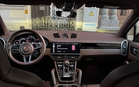 Porsche Cayenne III, 2020 год, 9 800 000 рублей, 6 фотография