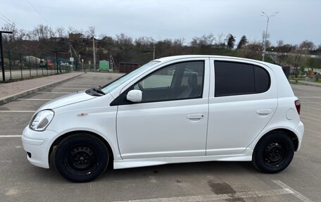 Toyota Vitz, 2000 год, 410 000 рублей, 2 фотография