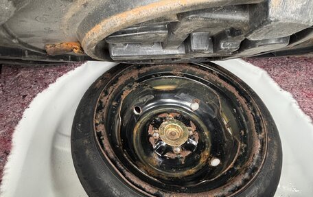 Toyota Vitz, 2000 год, 410 000 рублей, 17 фотография