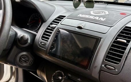 Nissan Note II рестайлинг, 2011 год, 750 000 рублей, 11 фотография