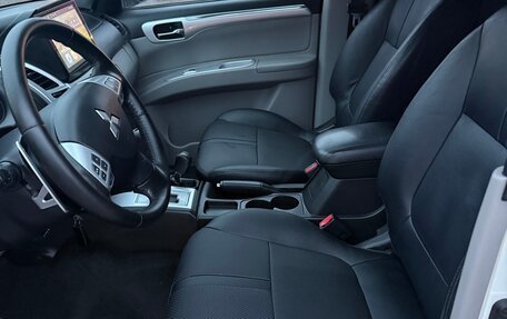 Mitsubishi Pajero Sport II рестайлинг, 2013 год, 1 900 000 рублей, 8 фотография