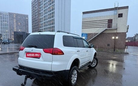 Mitsubishi Pajero Sport II рестайлинг, 2013 год, 1 900 000 рублей, 5 фотография