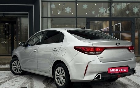 KIA Rio IV, 2020 год, 1 640 000 рублей, 6 фотография