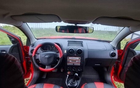 Ford Fusion I, 2005 год, 550 000 рублей, 2 фотография