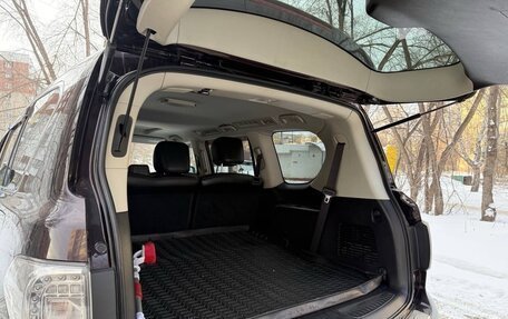 Nissan Patrol, 2011 год, 2 150 000 рублей, 23 фотография