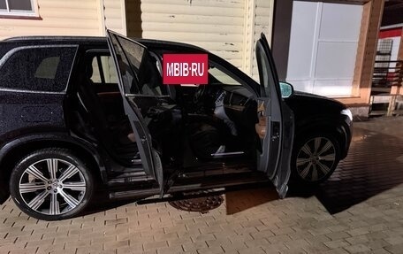 Volvo XC90 II рестайлинг, 2022 год, 7 000 000 рублей, 4 фотография