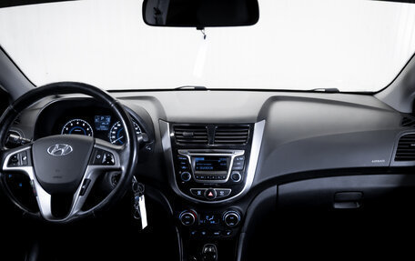 Hyundai Solaris II рестайлинг, 2016 год, 999 900 рублей, 13 фотография