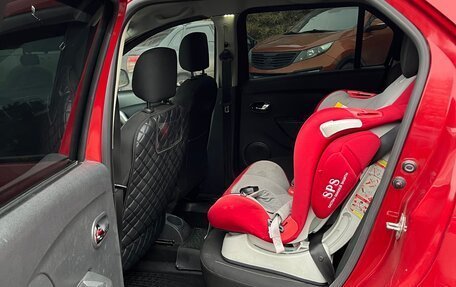 Renault Logan II, 2014 год, 670 000 рублей, 10 фотография