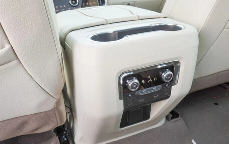 GMC Yukon IV, 2025 год, 13 800 000 рублей, 7 фотография