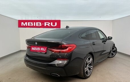 BMW 6 серия, 2018 год, 5 800 000 рублей, 2 фотография