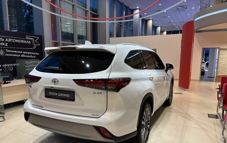 Toyota Highlander, 2025 год, 6 500 000 рублей, 3 фотография
