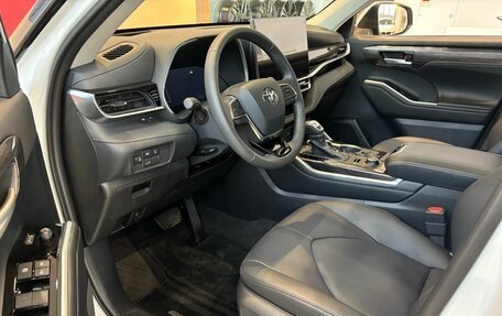 Toyota Highlander, 2025 год, 6 500 000 рублей, 12 фотография