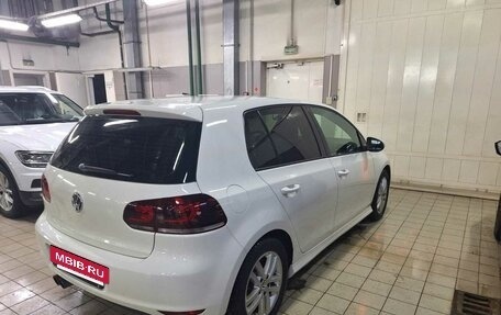 Volkswagen Golf VI, 2012 год, 1 050 000 рублей, 2 фотография
