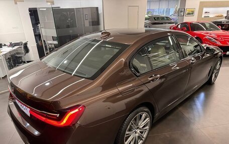 BMW 7 серия, 2019 год, 6 998 000 рублей, 4 фотография