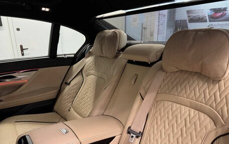 BMW 7 серия, 2019 год, 6 998 000 рублей, 18 фотография