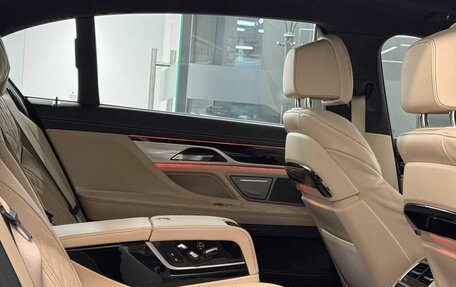 BMW 7 серия, 2019 год, 6 998 000 рублей, 19 фотография