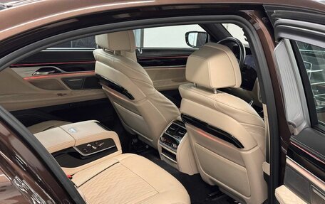 BMW 7 серия, 2019 год, 6 998 000 рублей, 20 фотография