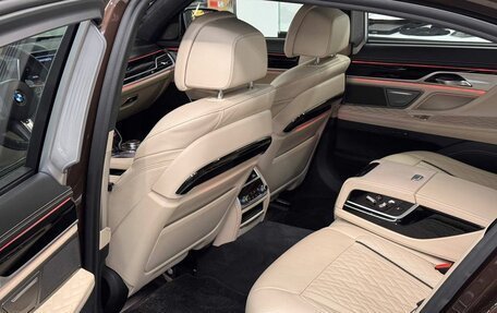 BMW 7 серия, 2019 год, 6 998 000 рублей, 22 фотография