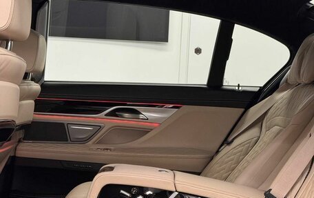 BMW 7 серия, 2019 год, 6 998 000 рублей, 23 фотография