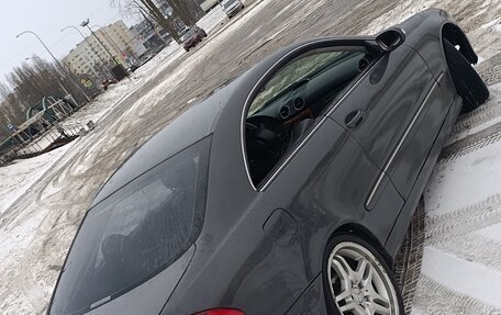 Mercedes-Benz CLK-Класс, 2004 год, 800 000 рублей, 9 фотография