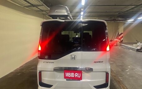 Honda Stepwgn IV, 2016 год, 1 850 000 рублей, 16 фотография