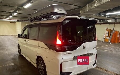 Honda Stepwgn IV, 2016 год, 1 850 000 рублей, 18 фотография