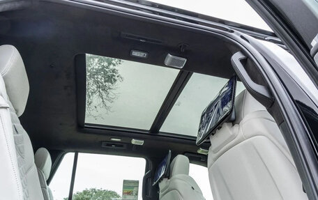 Cadillac Escalade V, 2025 год, 19 550 000 рублей, 8 фотография