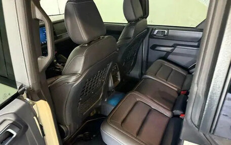 Ford Bronco, 2025 год, 4 250 000 рублей, 33 фотография