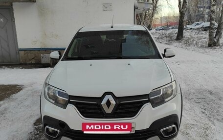 Renault Logan II, 2019 год, 1 100 000 рублей, 2 фотография