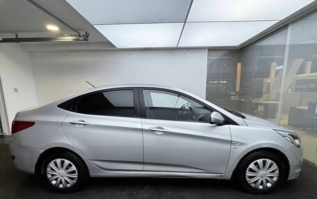 Hyundai Solaris II рестайлинг, 2016 год, 999 000 рублей, 5 фотография