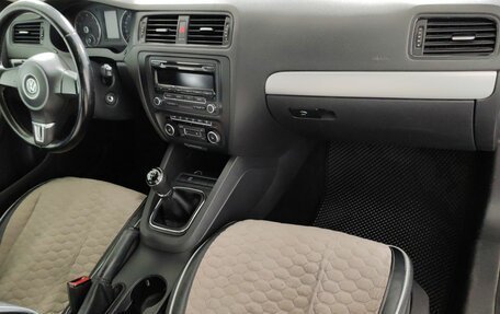 Volkswagen Jetta VI, 2012 год, 799 000 рублей, 15 фотография