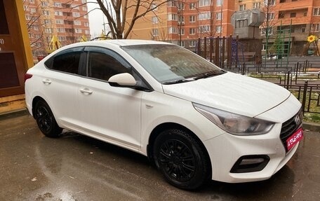 Hyundai Solaris II рестайлинг, 2019 год, 990 000 рублей, 1 фотография