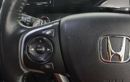 Honda Stepwgn IV, 2018 год, 2 369 000 рублей, 17 фотография