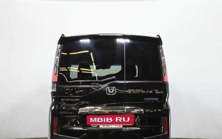 Honda Stepwgn IV, 2018 год, 2 369 000 рублей, 6 фотография