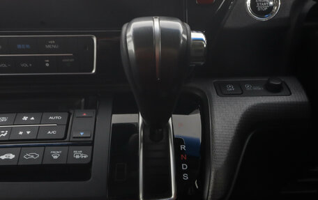 Honda Stepwgn IV, 2018 год, 2 369 000 рублей, 21 фотография