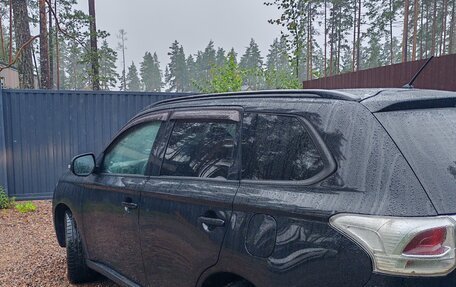 Mitsubishi Outlander III рестайлинг 3, 2014 год, 1 500 000 рублей, 8 фотография